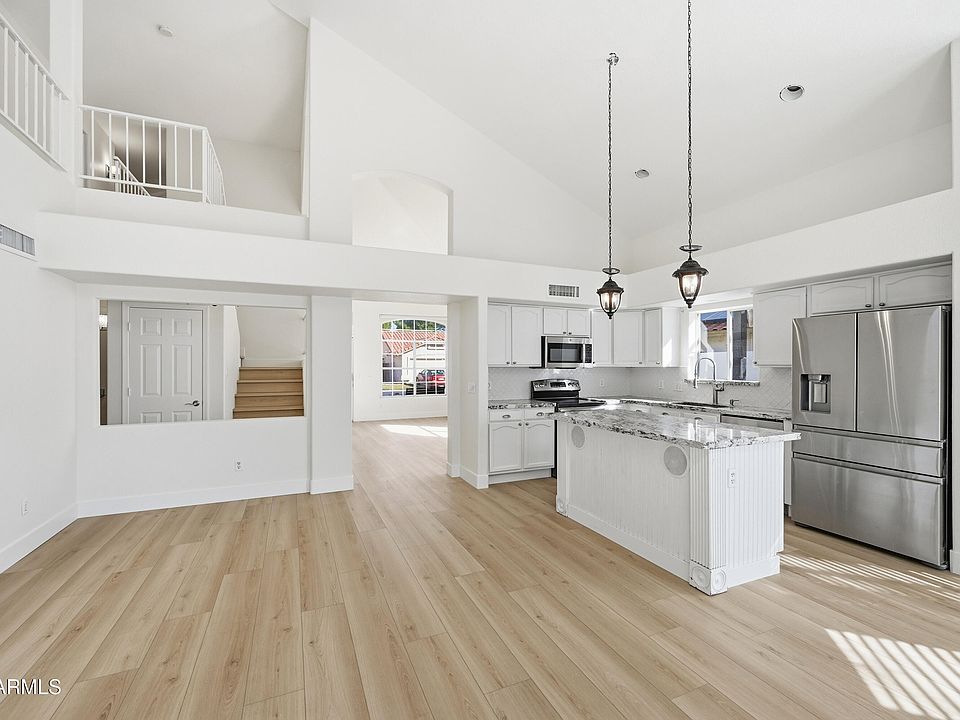 1st image of 2560 N LINDSAY Road #29