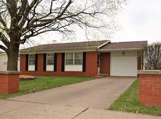 3710 N Pine St, Davenport, IA 52806