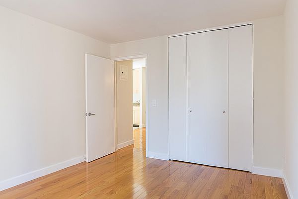 1st image of 235 W 48th St APT 14R