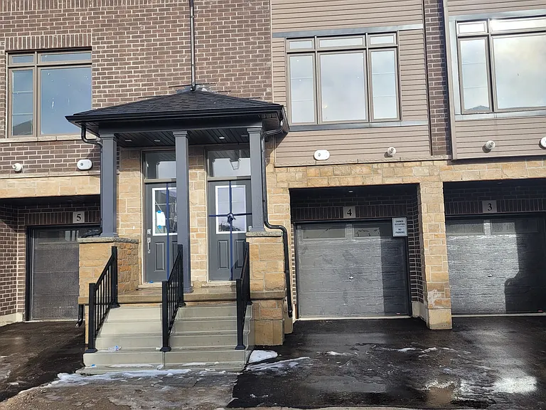 120 Court Dr #4 — Photo 19