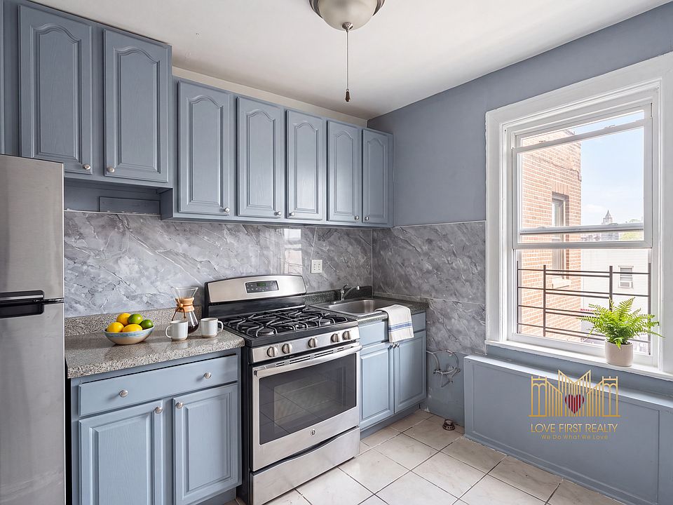 1st image of 640 E 239th St #2