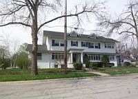 2nd image of 206 Churchill St
