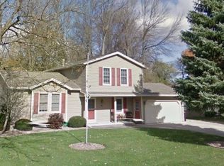 42 Stone Fence Cir, Rochester, NY 14626