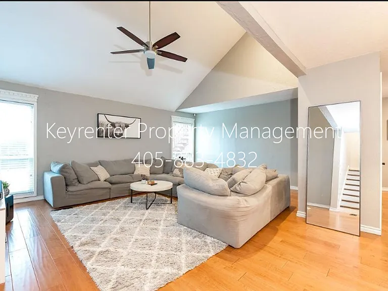 301 SE 34th St — Photo 25