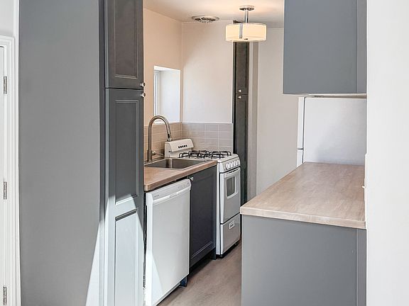 3rd image of 2070 S Gilpin St #1/2