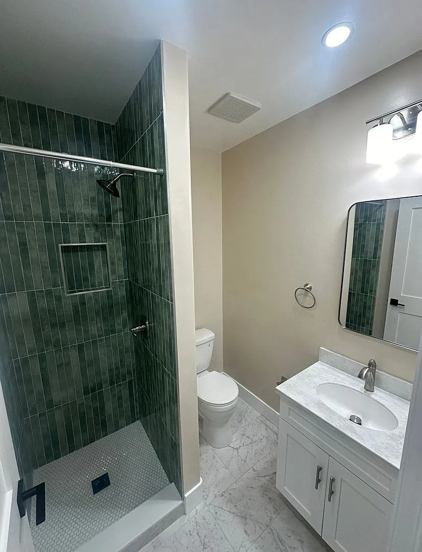 320 E. Maple Ave — Photo 3