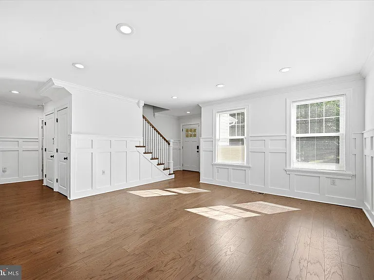 17 Lizbeth Ln — Photo 7