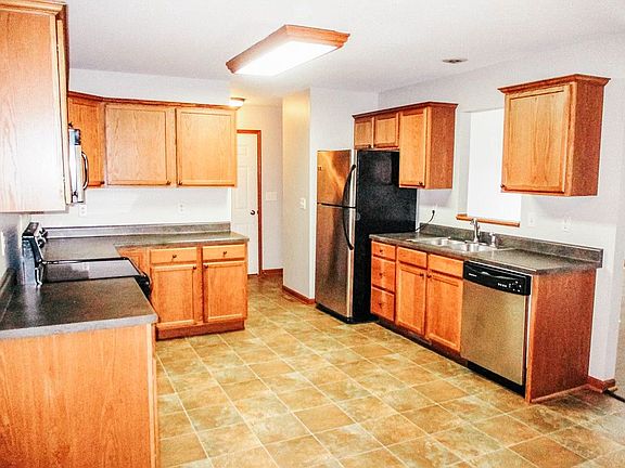 3rd image of 2959 Mauro Ave