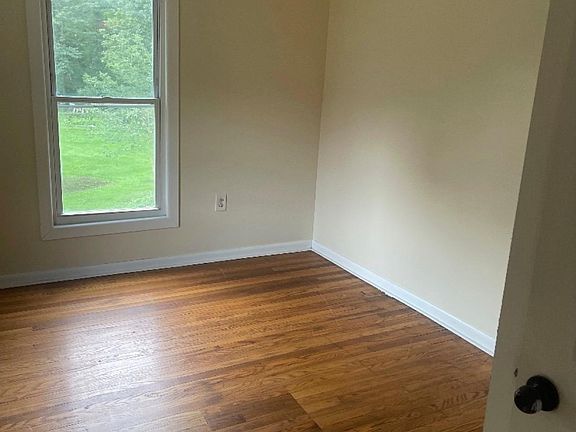 5th image of 113 Clinton Ave APT 2