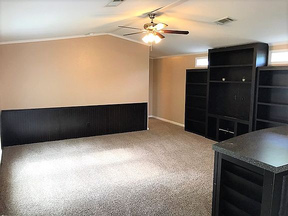 2nd image of 4718 Surveyor St #299