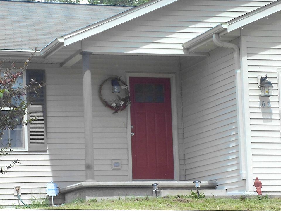 2nd image of 103 Savannah Ct