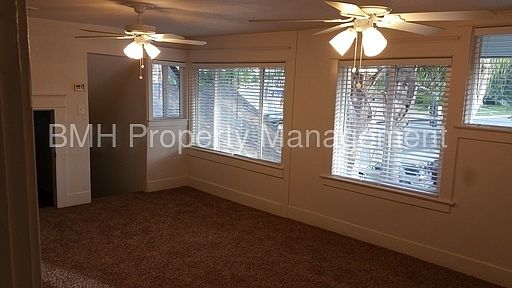3rd image of 722 E Grand Blvd