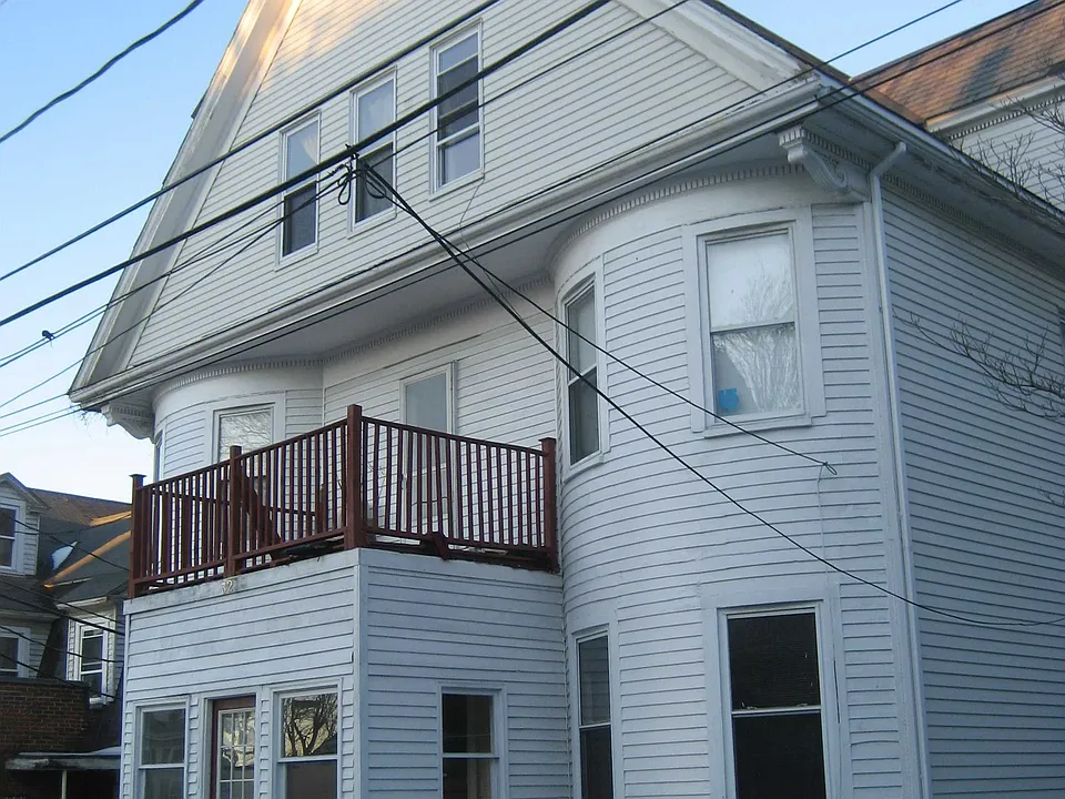 Gordon St