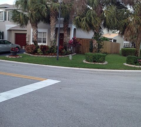 Nice corner lot