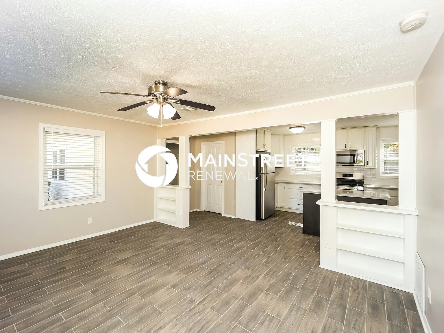 5049 Paris Ave — Photo 2