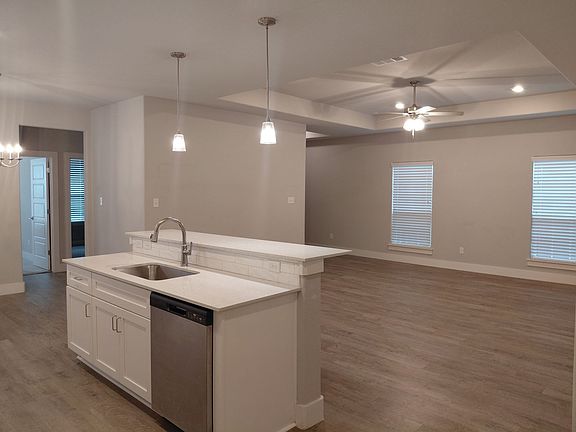 3rd image of 709 The Cottages Dr