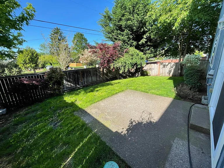 4047 Thoroughbred Ave SE — Photo 18