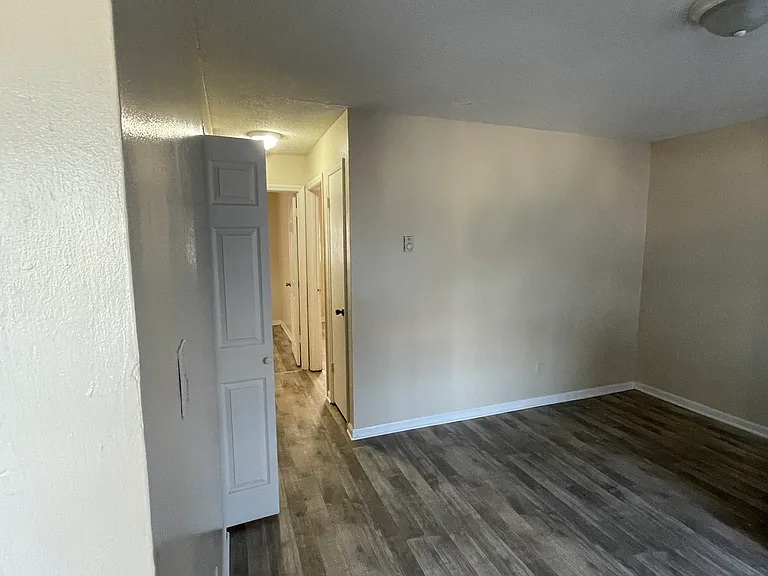 2 bed 1 bath unit