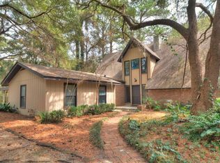 303 Bloody Marsh Rd, St Simons Island, GA 31522