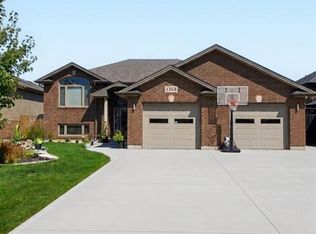 1358 Colonial Cross, Windsor, ON N8L0S8