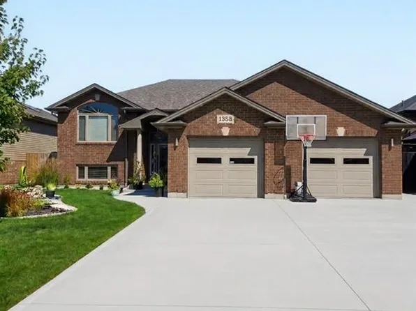 1358 Colonial Cross, Windsor, ON N8L 0S8