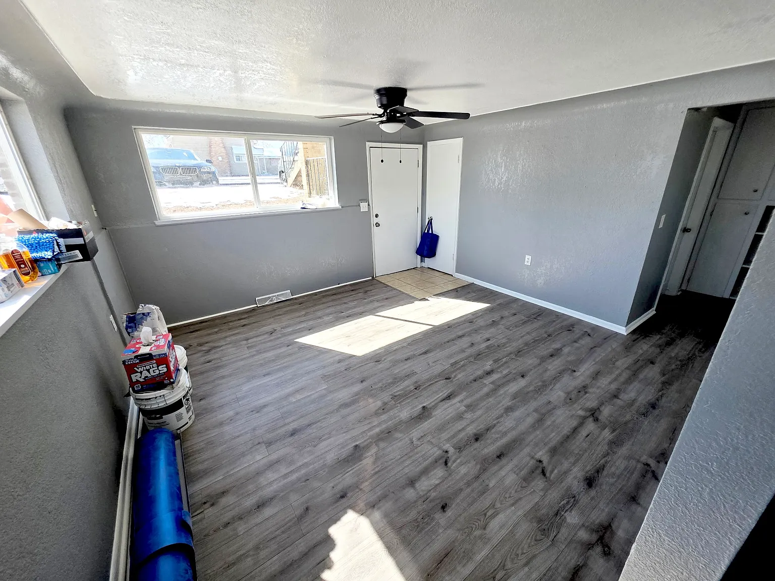2 bed, 728 sqft, $1,900 — Photo 3