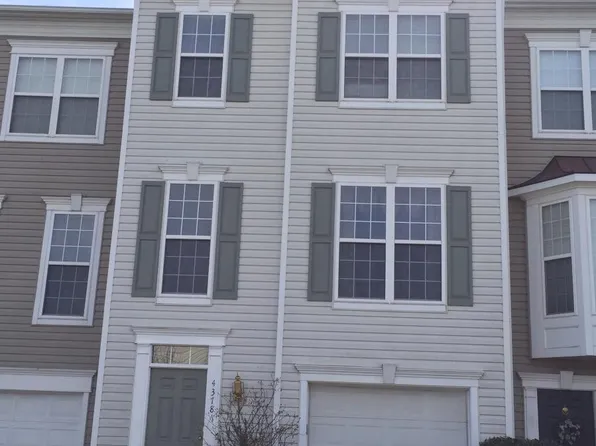 43781 Barborsville Mansion Sq, Ashburn, VA 20148