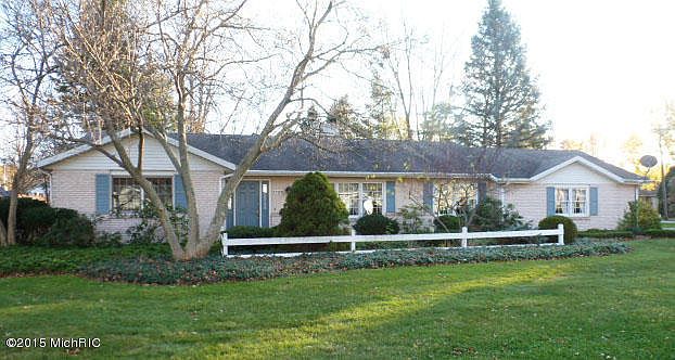 1st image of 1728 Redwood Dr