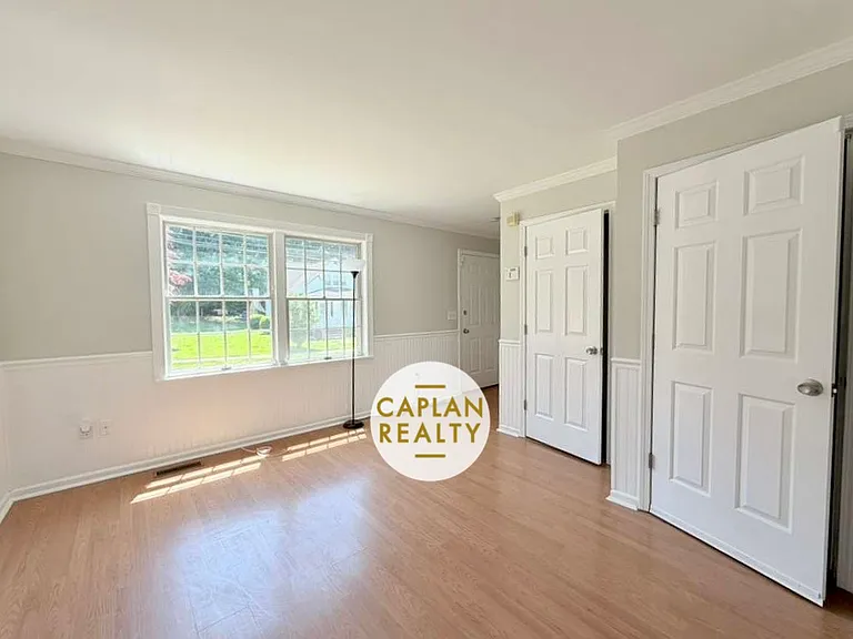 22 Chamberlain St #A — Photo 5