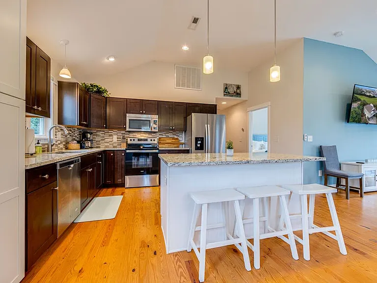 5209 Lunar Dr — Photo 12