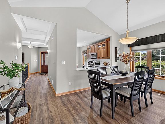 5th image of W162N5533 Westwind DRIVE