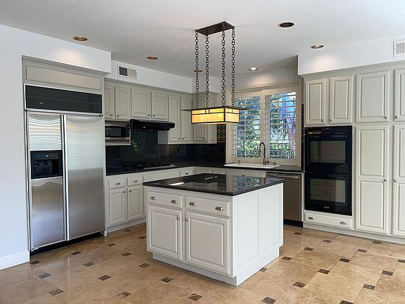 3rd image of 17249 N Woodson Ct