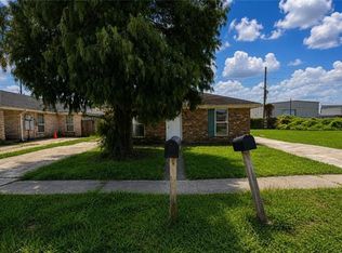 8506 Valor Dr, Chalmette, LA 70043