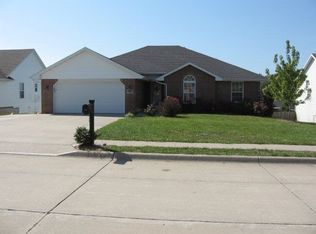 4023 Oxford Rd, Jefferson City, MO 65109
