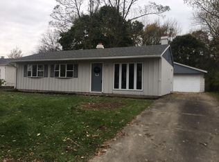 1426 Sunwood Dr, South Bend, IN 46628