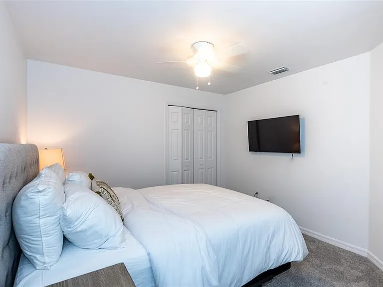 215 Lewis Cir #112 — Photo 27