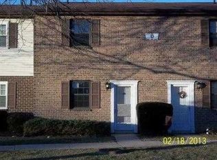 1777 Baron Dr, York, PA 17408