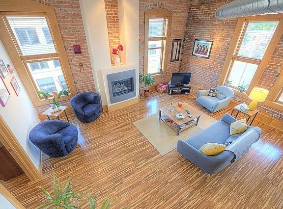 3rd image of 502 7th St Unit 302