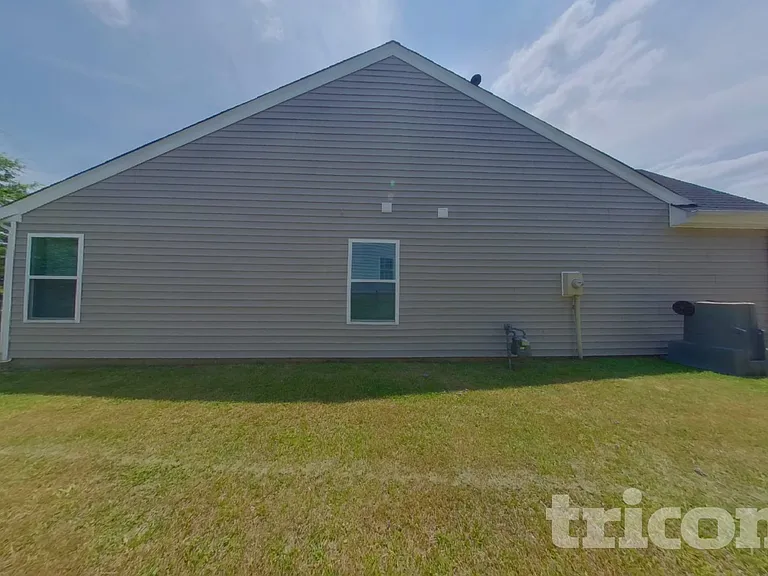 1701 Gordon Walters Dr — Photo 15