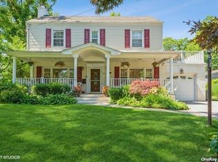 71 Nancy Blvd, Merrick, NY 11566