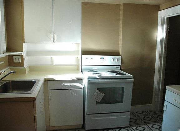 5th image of 1013 Premont Ave