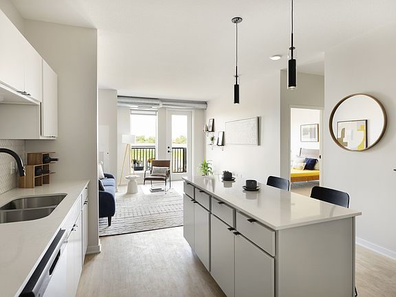 4th image of 455 Karen Dr #427E