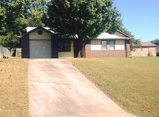 2019 Cedar St, Van Buren, AR 72956