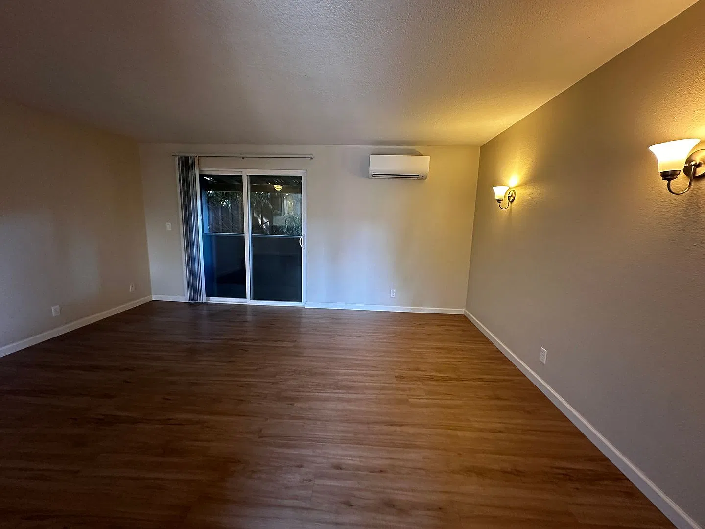 218 - Pioneer Apartments — Photo 3
