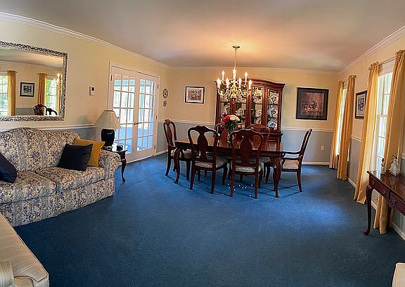 Living room & Dining Room