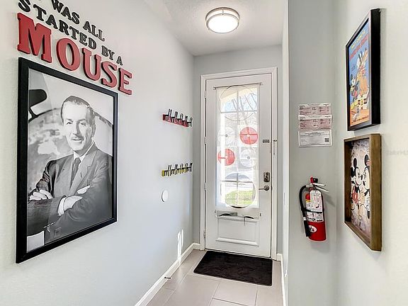 3rd image of 2367 SILVER PALM DRIVE