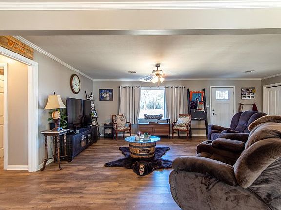 3rd image of 36 Bunn Dr