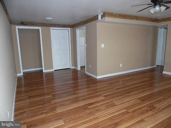 5th image of 1416 N Shenandoah Ave Front 3