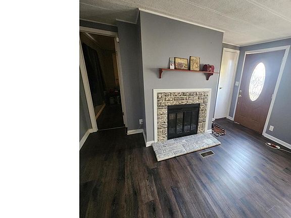 3rd image of 302 Arizona Ave
