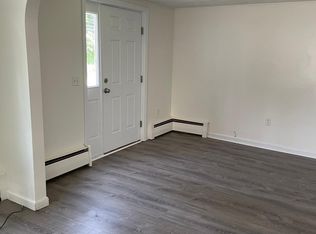 307 Metacom Ave APT 1, Bristol, RI 02809